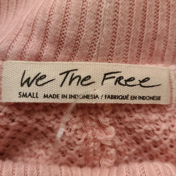 NWT We the free size S faded coral sweater - Picture 14 of 15